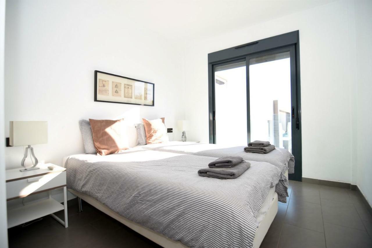 Penthouse Oasis Beach II La Zenia Apartment Dehesa de Campoamor  ภายนอก รูปภาพ