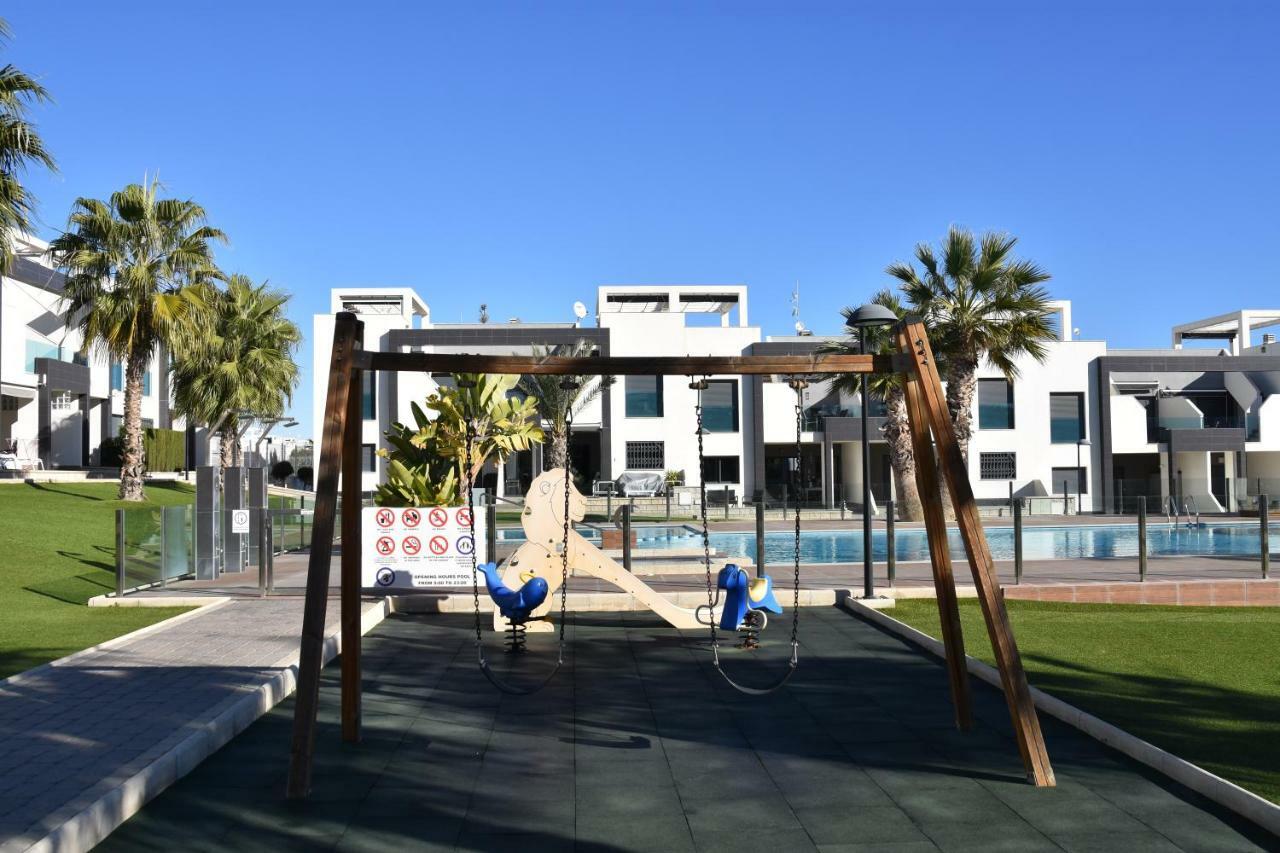 Penthouse Oasis Beach II La Zenia Apartment Dehesa de Campoamor  ภายนอก รูปภาพ